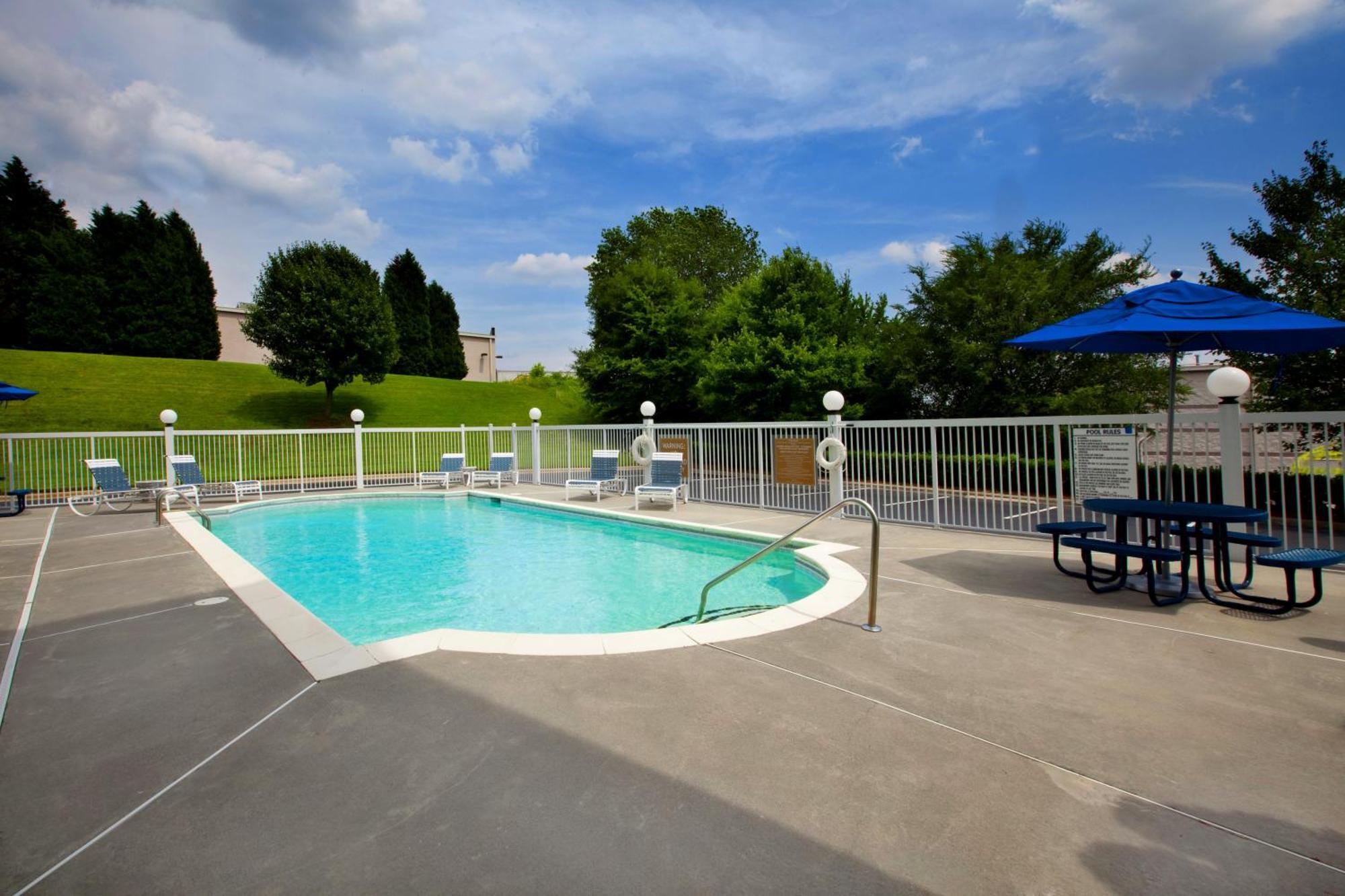 Four Points By Sheraton Charlotte/Pineville Exterior foto